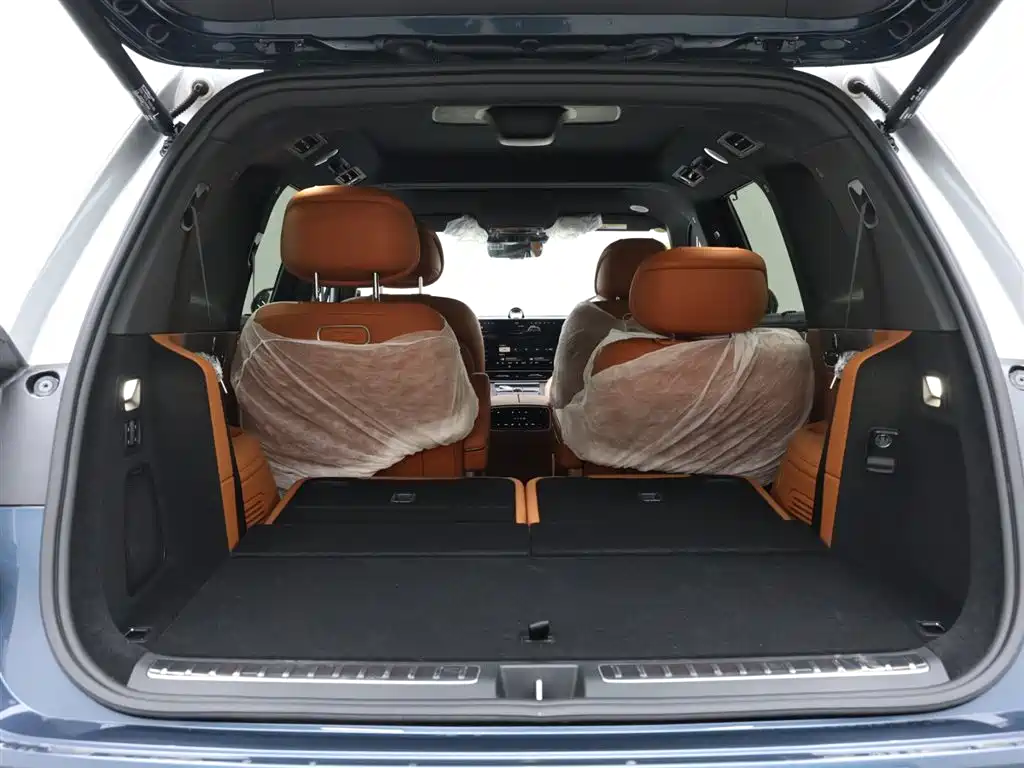 AITO ASK THE WORLD M9