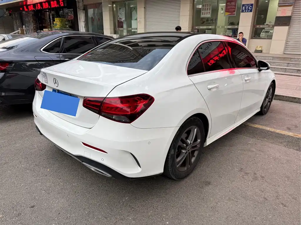 Mercedes-Benz A-Class — миниатюра 9