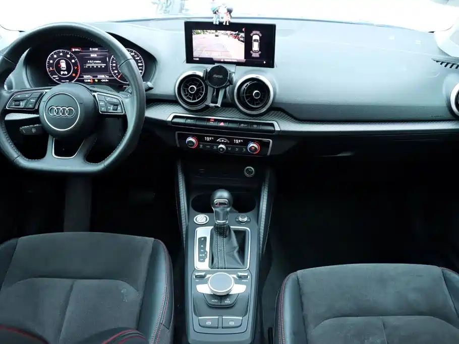 Audi Q2L — миниатюра 8
