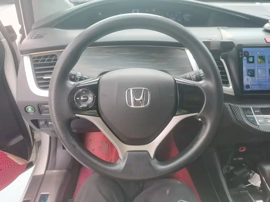 Honda Jade 2017 1.8L AT Comfort 5 мест