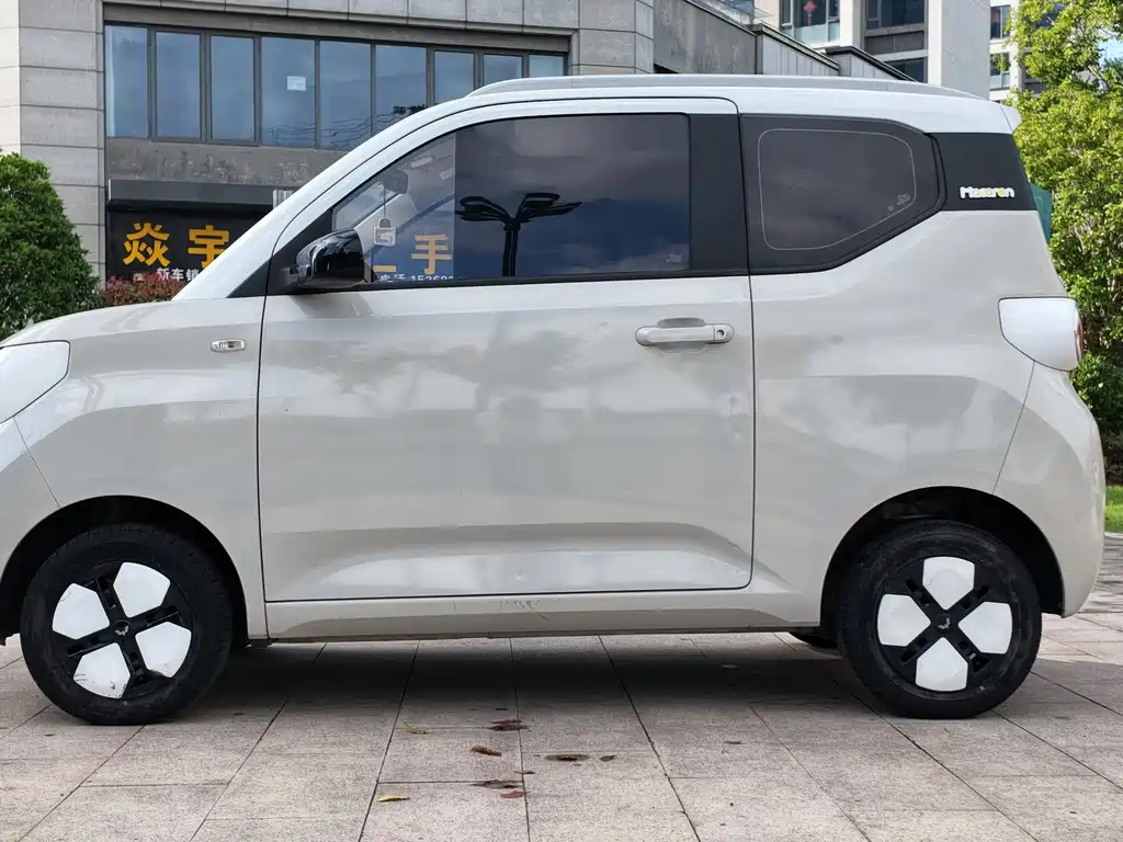 Wuling MINIEV — миниатюра 3