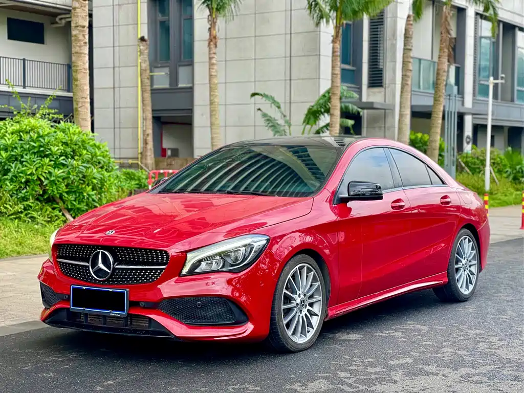 MERCEDES-BENZ CLA
