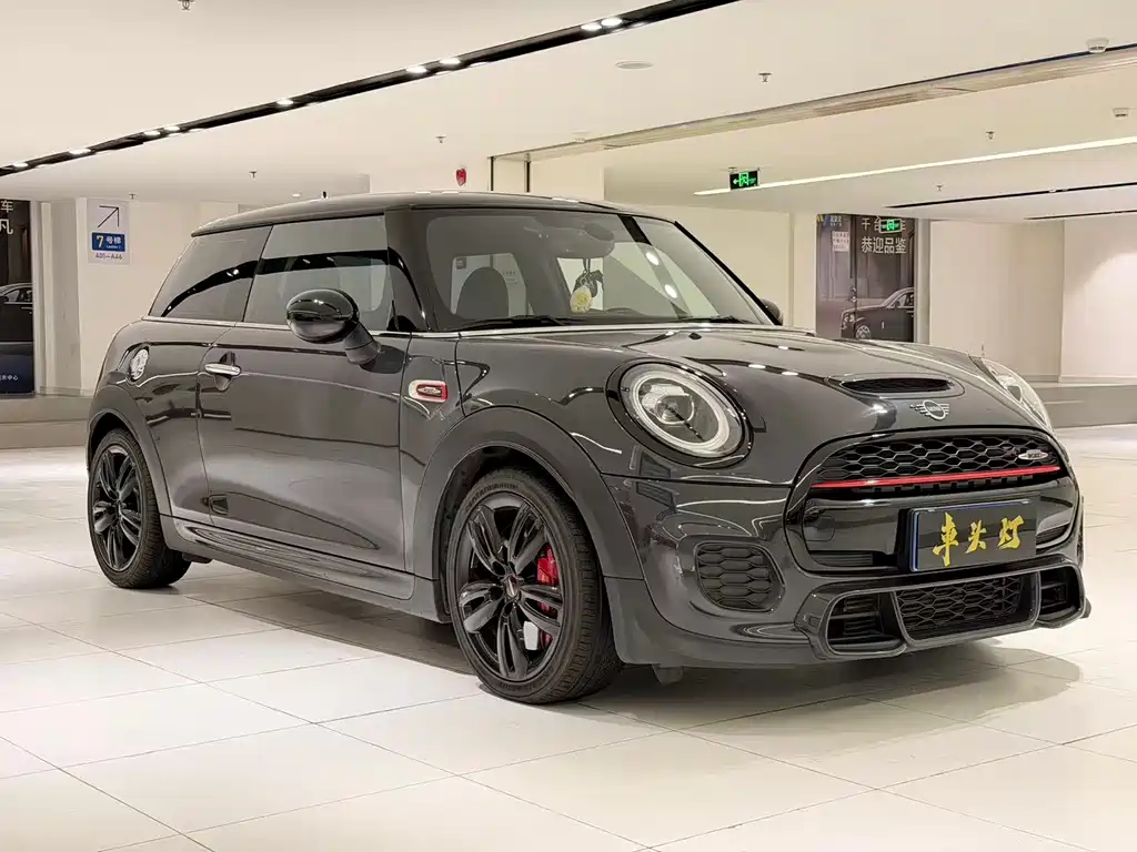 MINI JCW