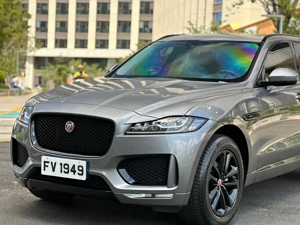 Jaguar F-PACE — миниатюра 4