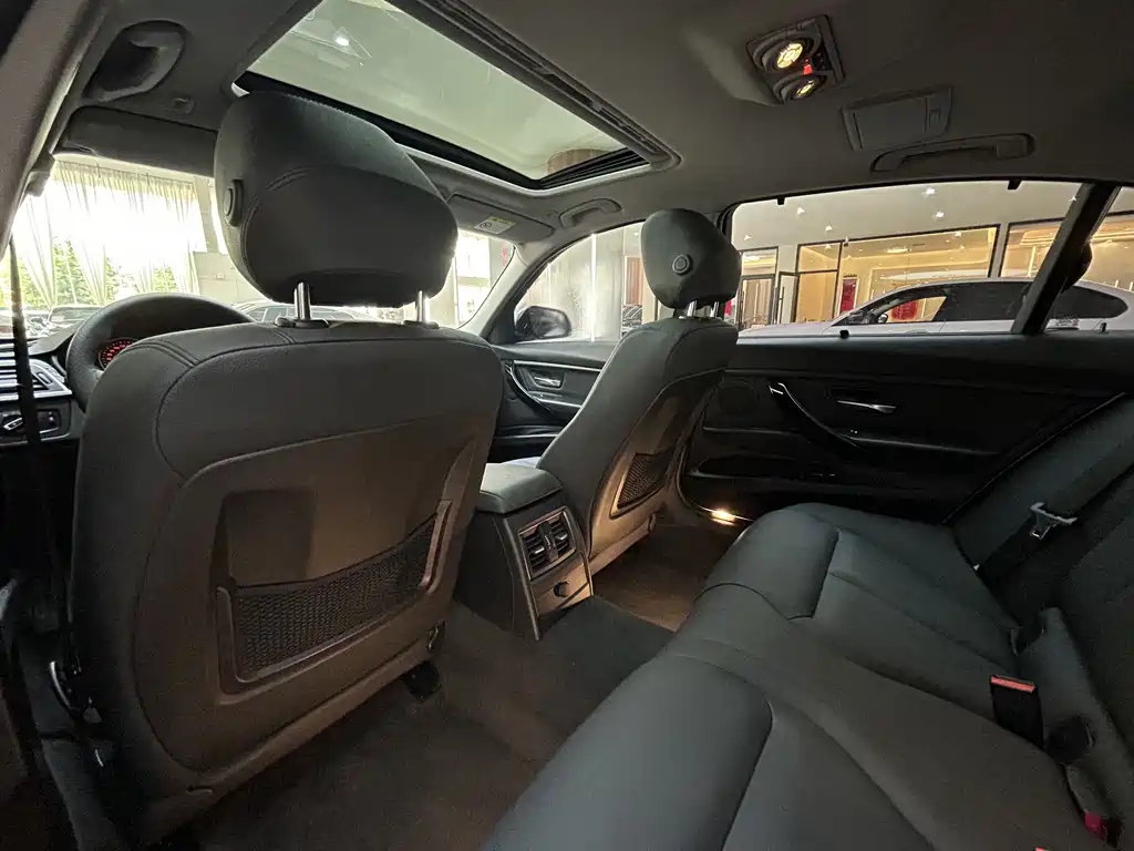 BMW 3 Series — миниатюра 15