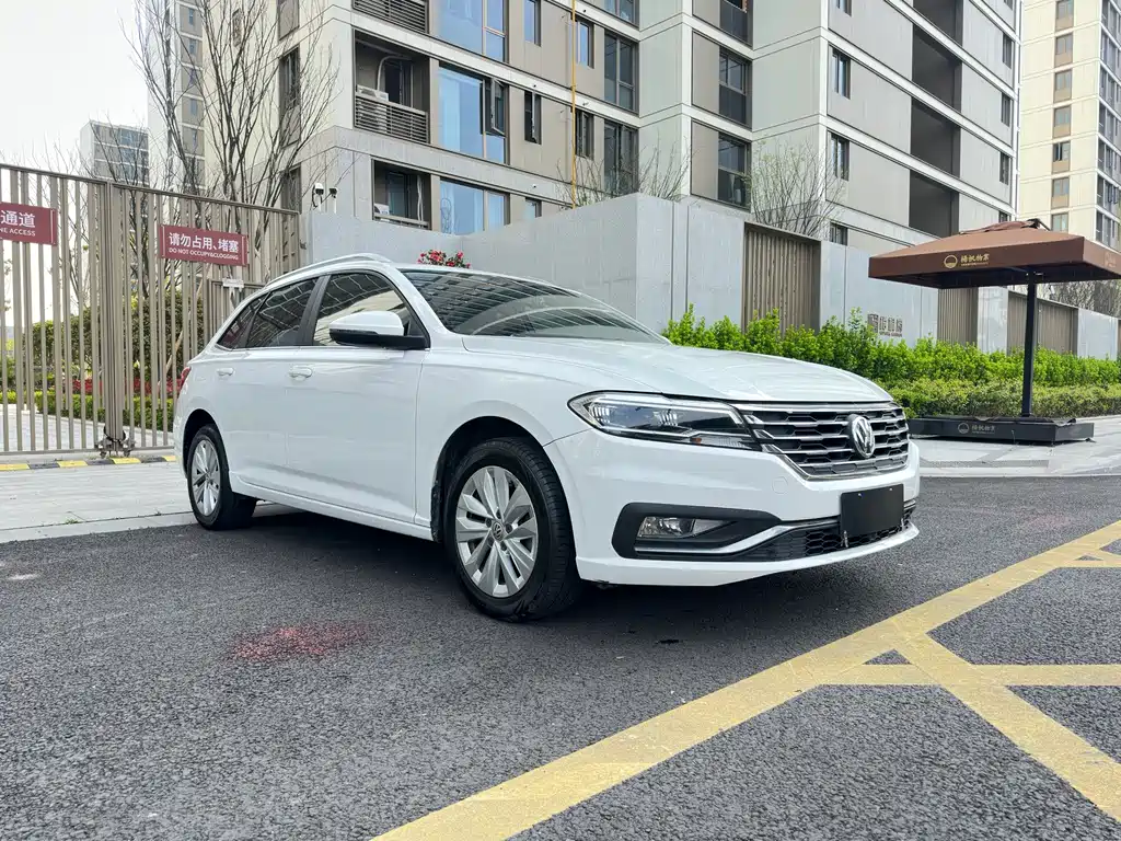 Volkswagen Lavida - фото 3