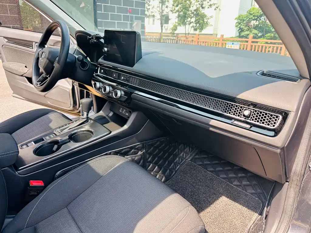 Honda Civic — миниатюра 13