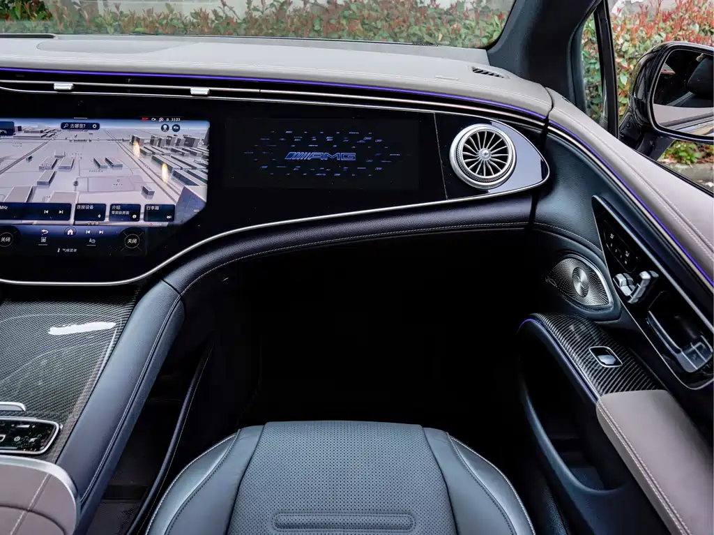 Mercedes-Benz EQS AMG — миниатюра 16