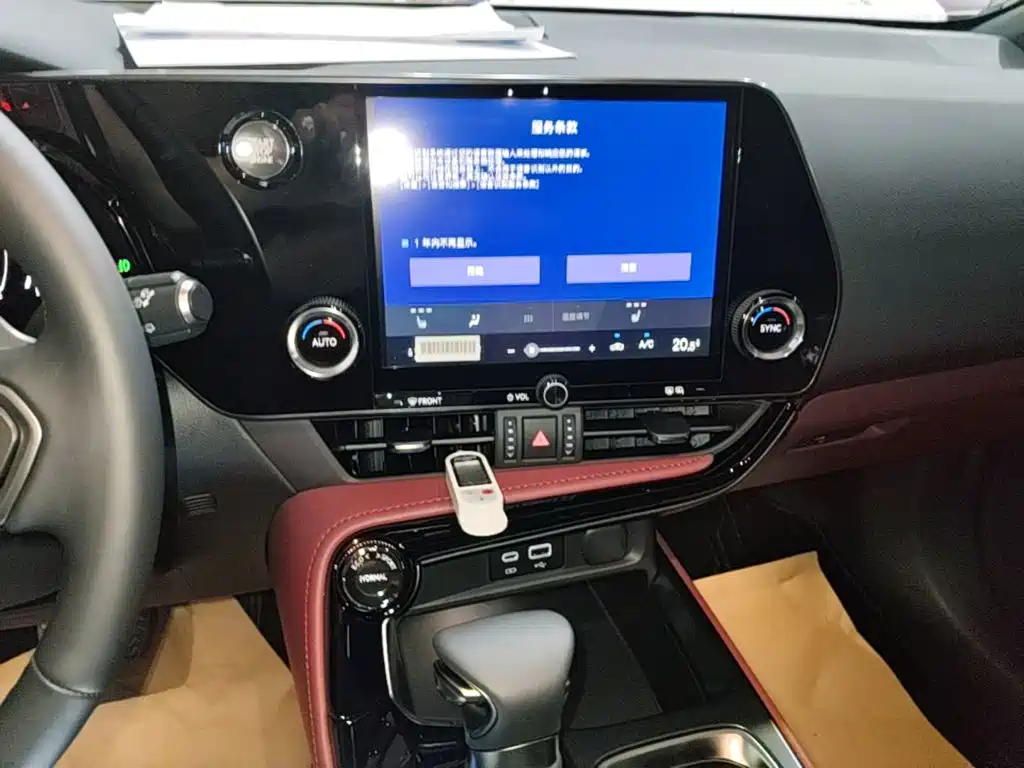 Lexus NX — миниатюра 13