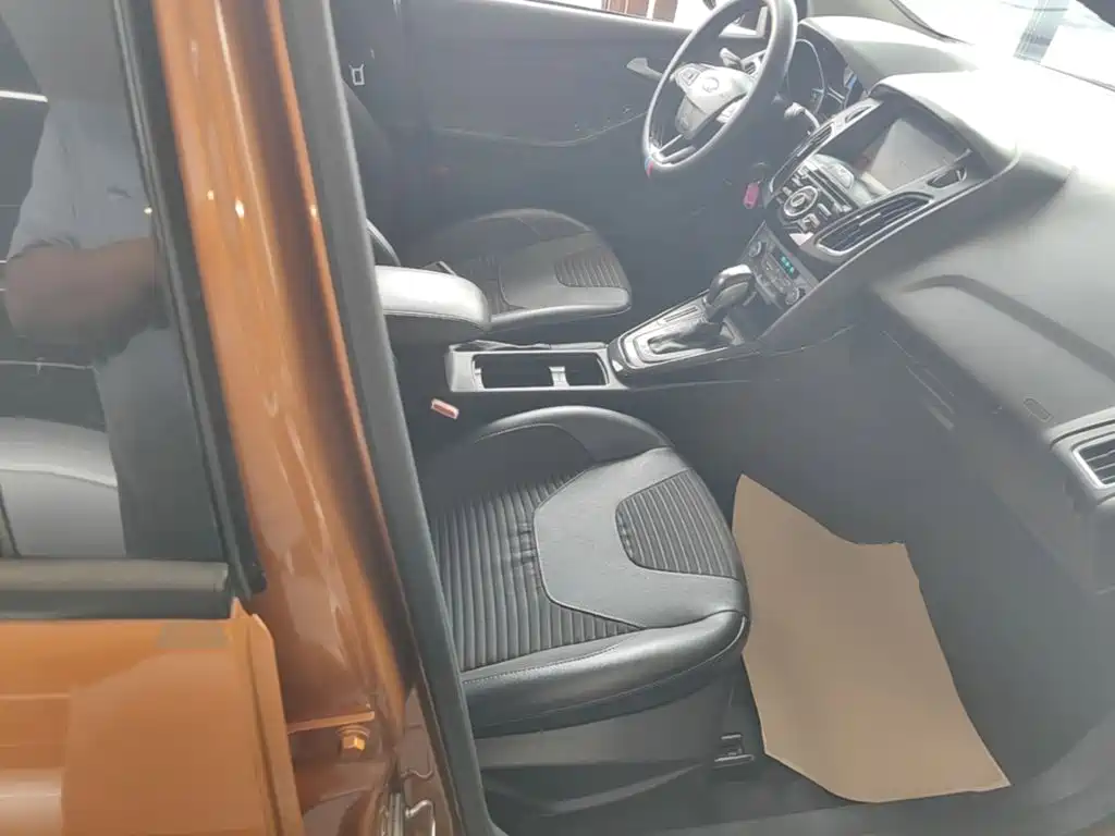 Ford Focus — миниатюра 20
