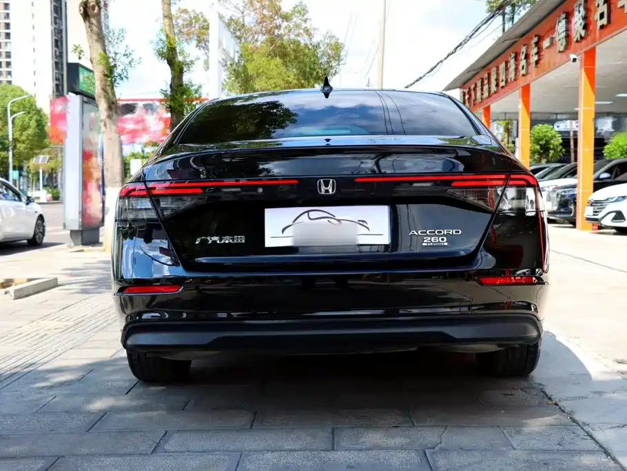 Honda Accord — миниатюра 15