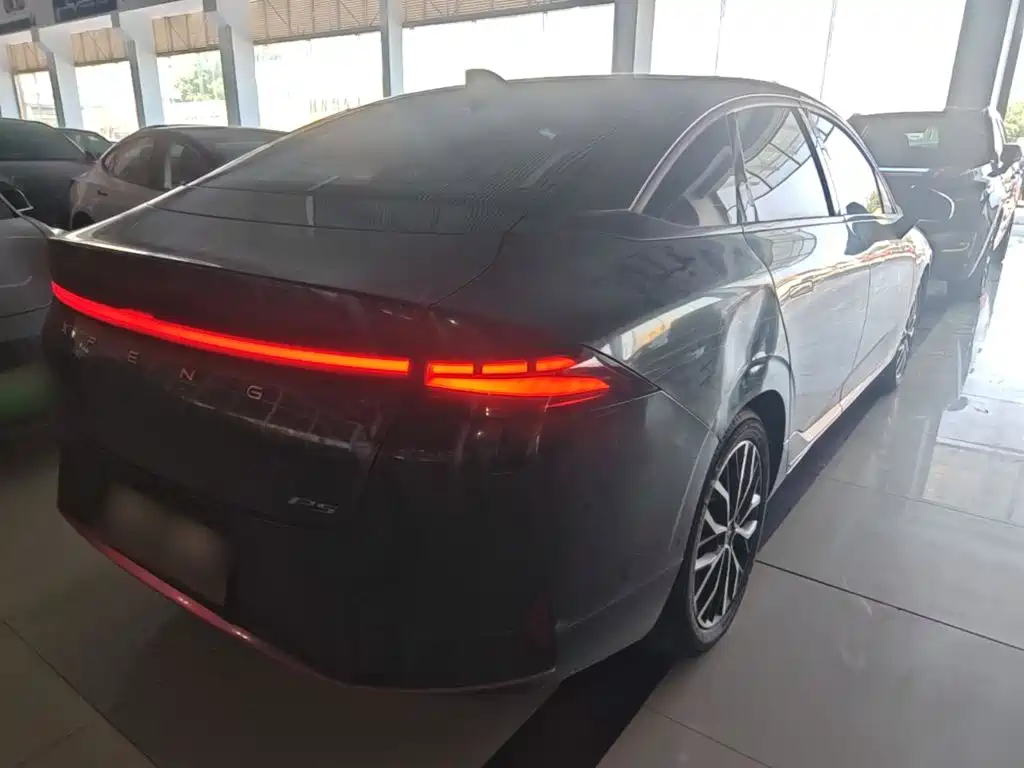 XPeng P5 — миниатюра 7