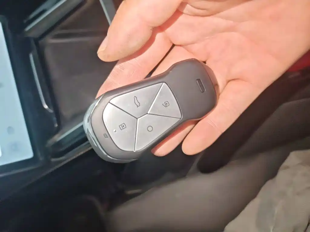 XPeng P5 — миниатюра 9