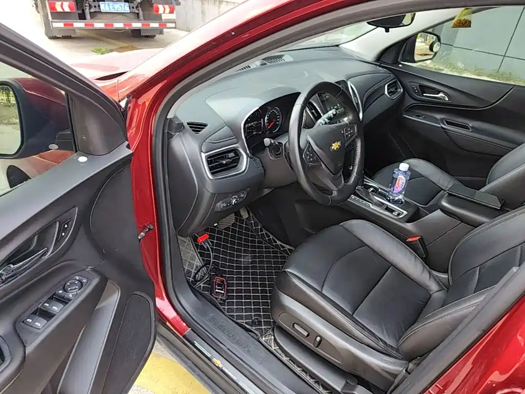 Chevrolet Equinox — миниатюра 16