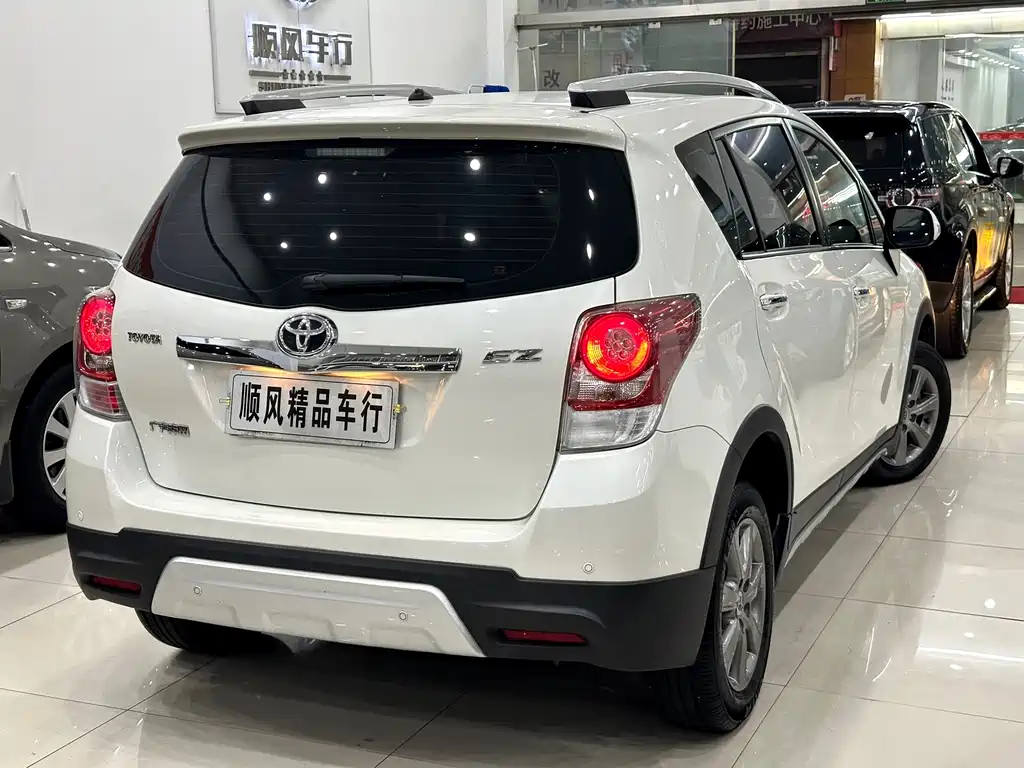 Toyota Verso — миниатюра 2