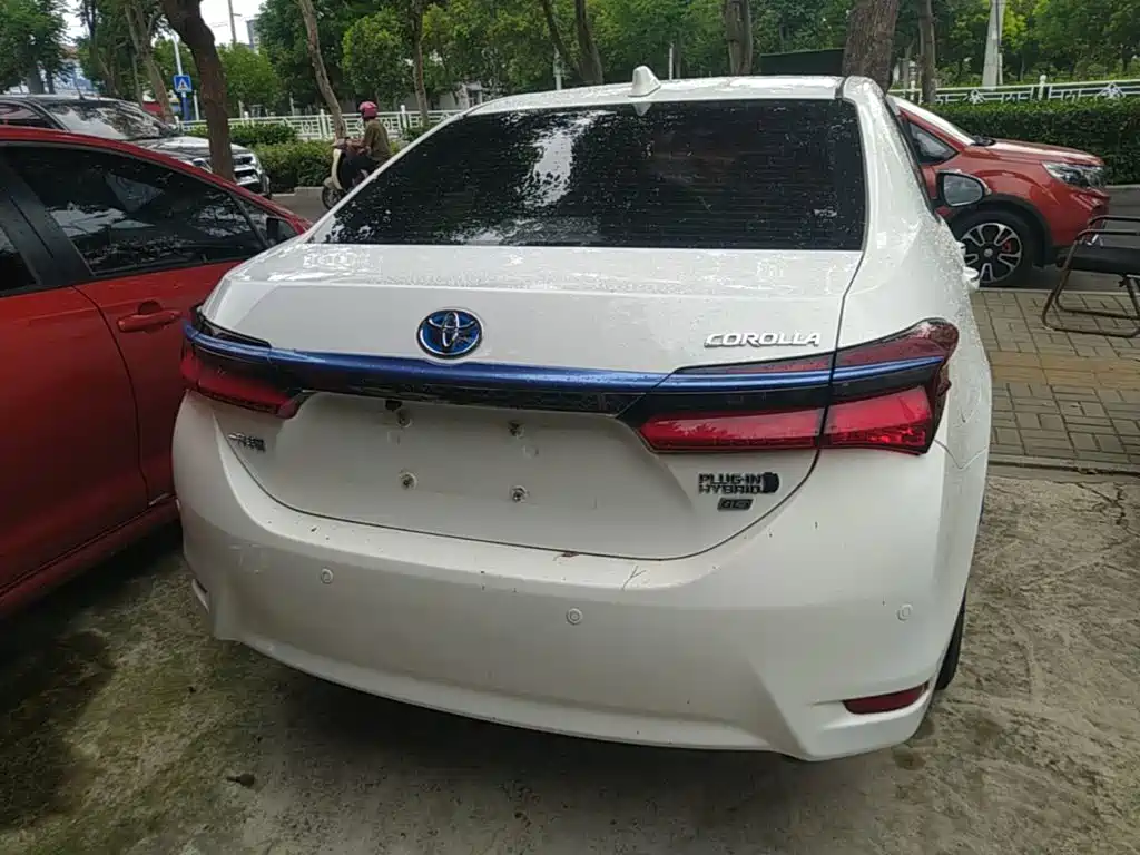 Toyota Corolla Hybrid — миниатюра 6