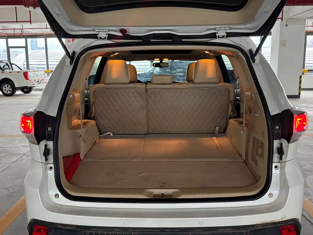 Toyota Highlander — миниатюра 12