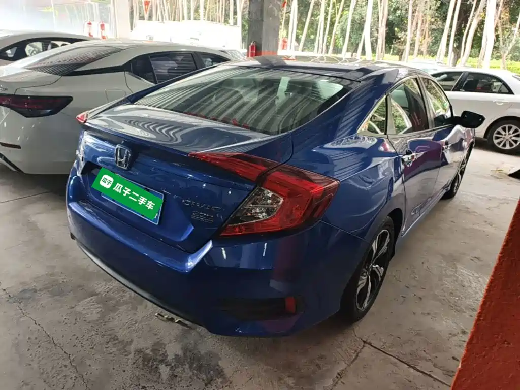 Honda Civic — миниатюра 7
