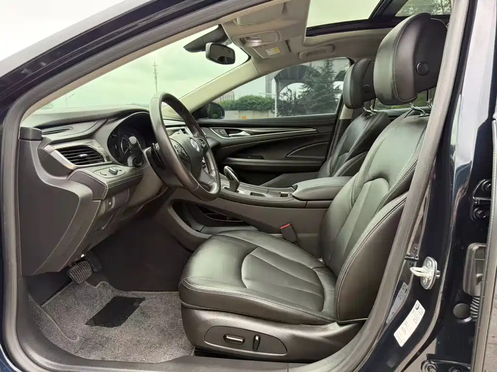 Buick LaCrosse — миниатюра 4