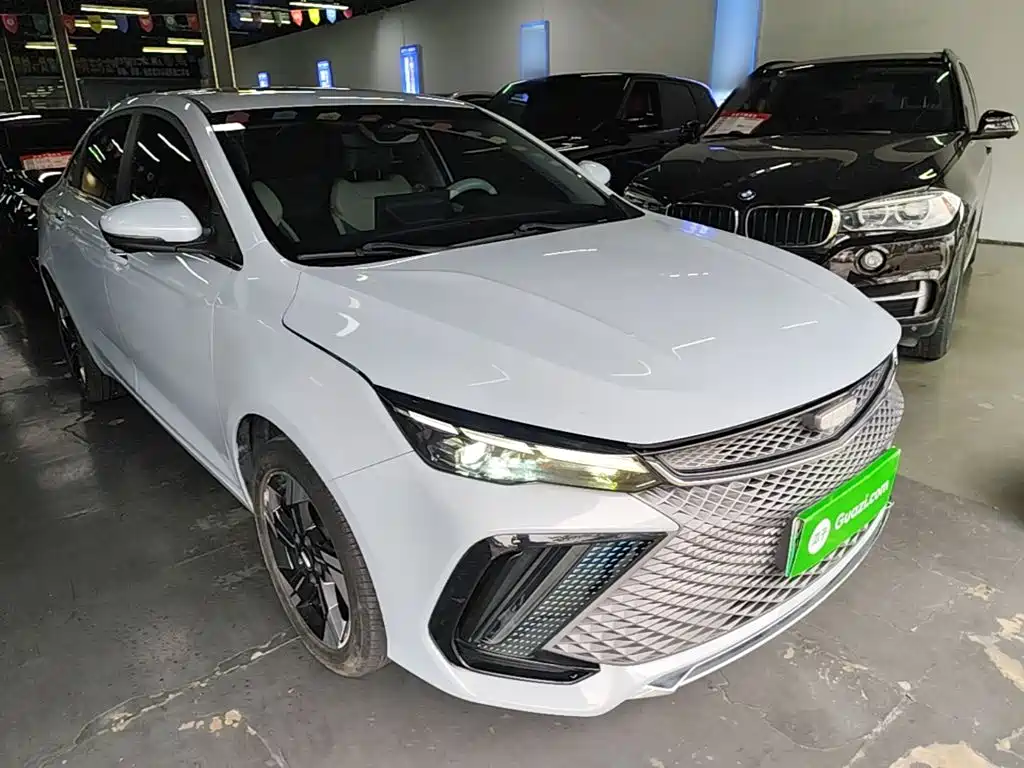 Geely L HiP — миниатюра 4