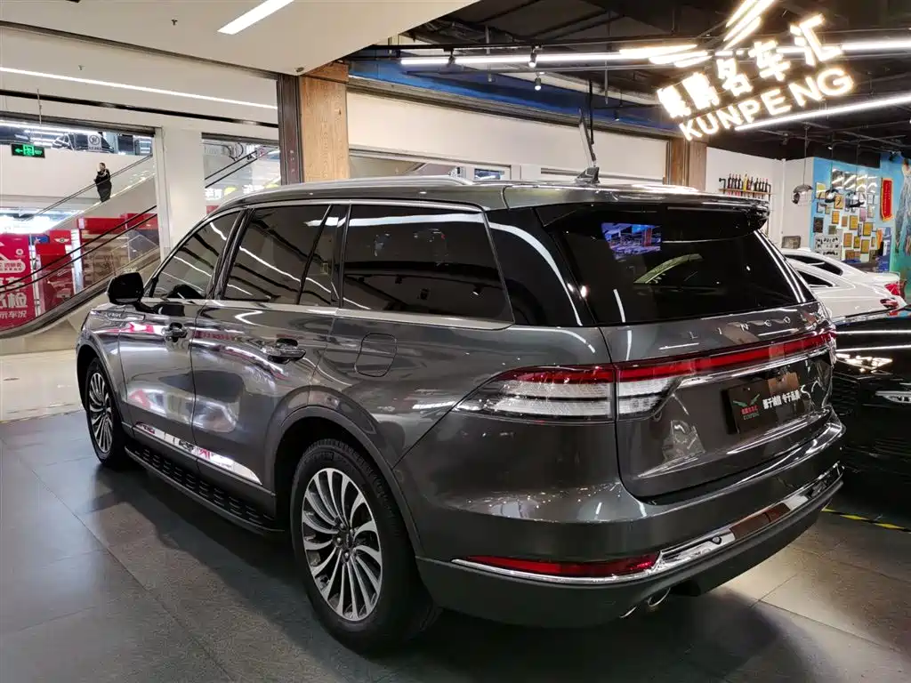 Lincoln Aviator 2020 3.0T V6