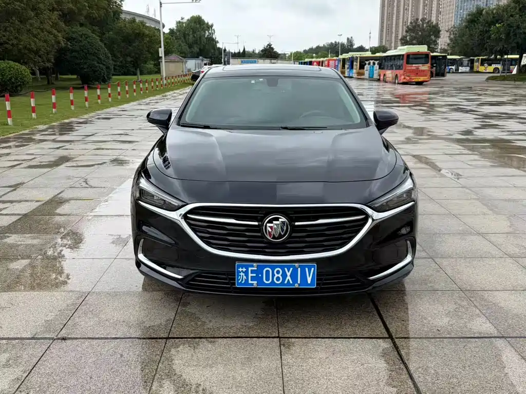 Buick LaCrosse — миниатюра 2