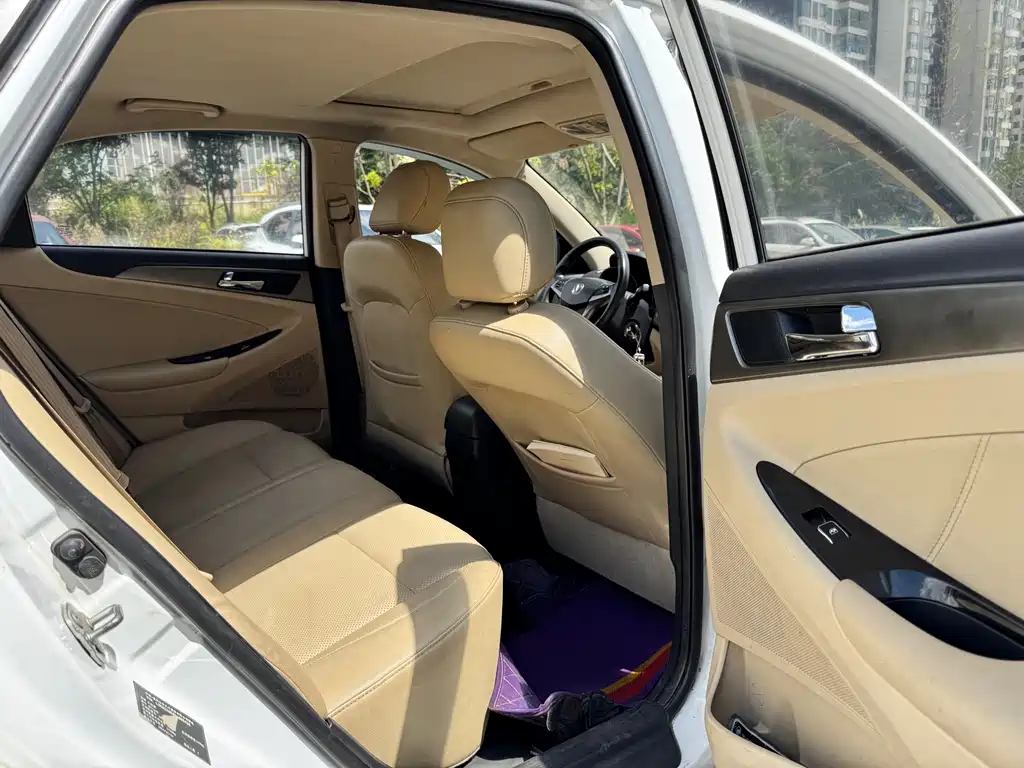 Changan Eado — миниатюра 8