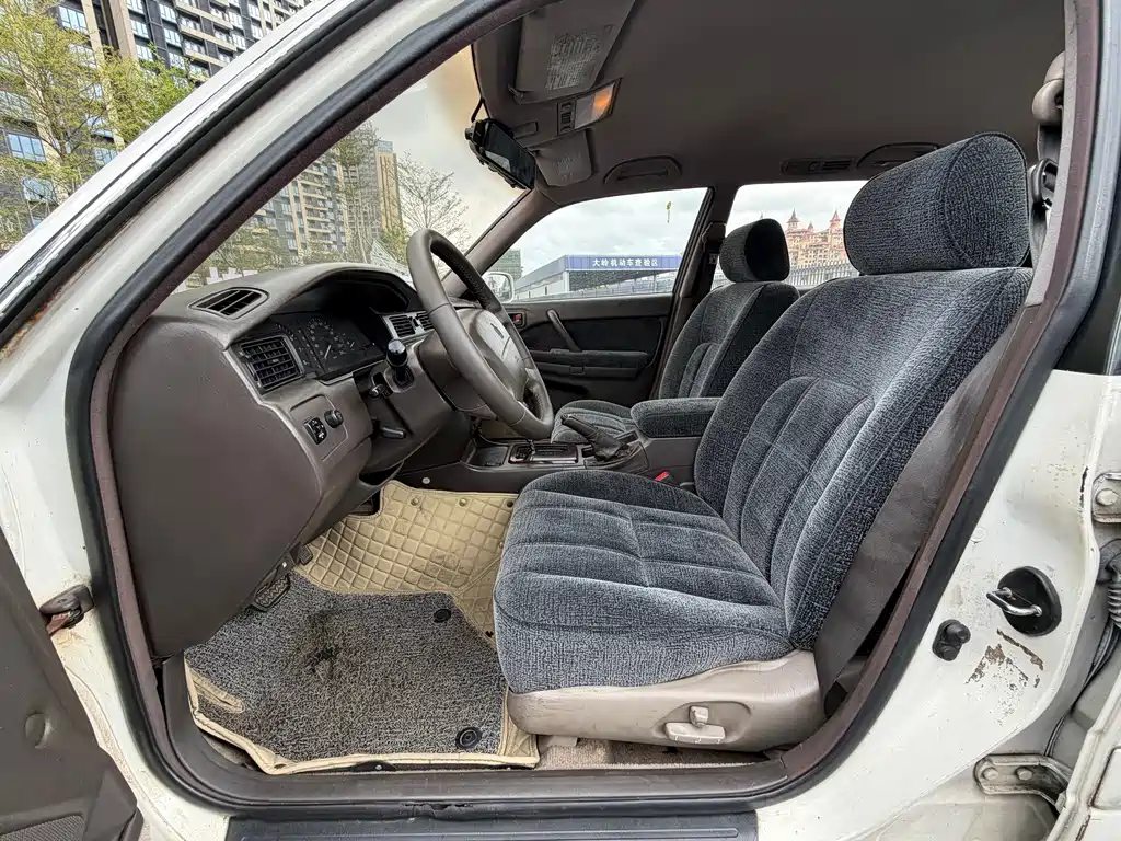Toyota Crown — миниатюра 4
