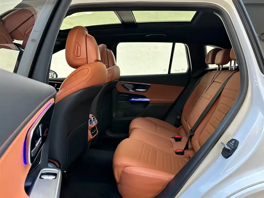 Mercedes-Benz GLC 2024 GLC 300 L 4MATIC 5 мест
