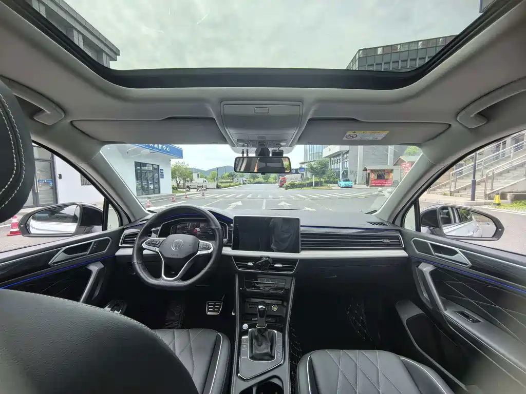 Volkswagen Tiguan L — миниатюра 9