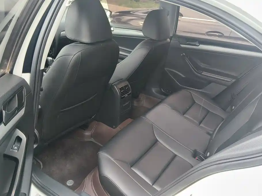 Volkswagen Sagitar — миниатюра 11