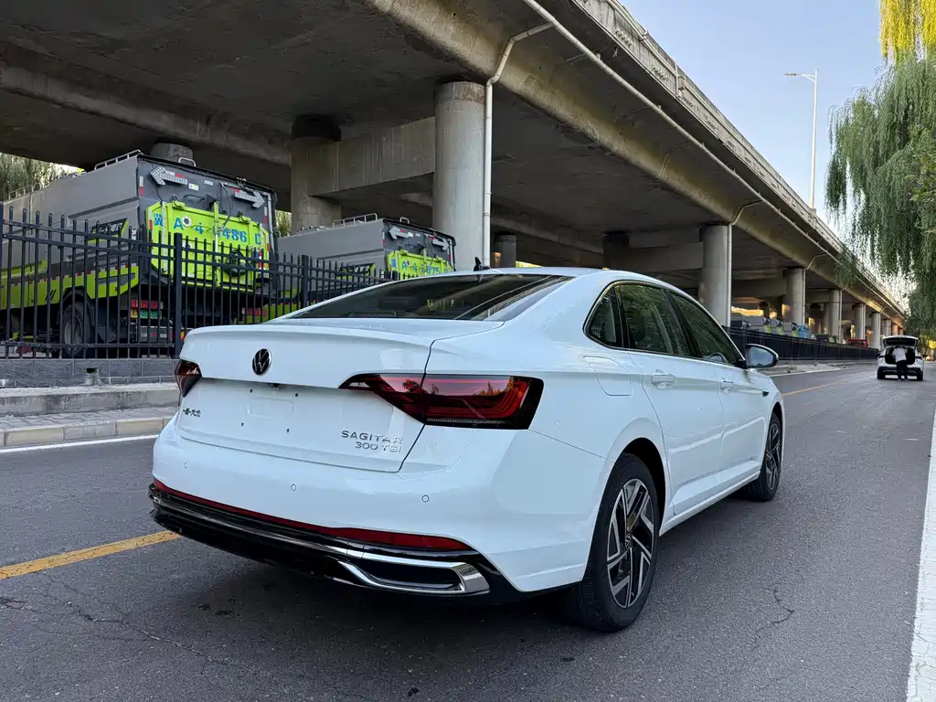 Volkswagen Sagitar — миниатюра 5