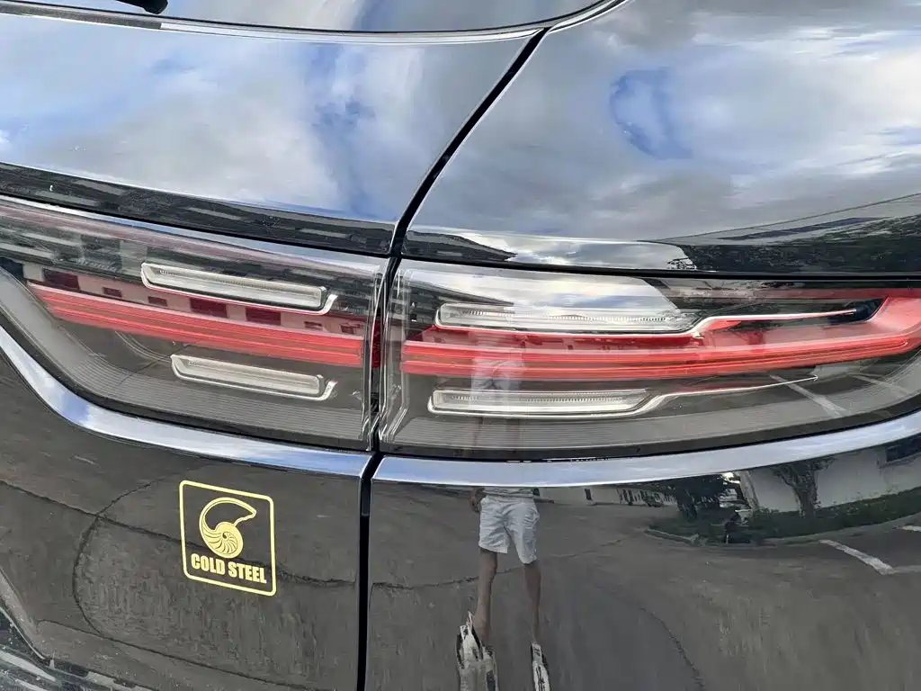 Porsche Cayenne — миниатюра 15