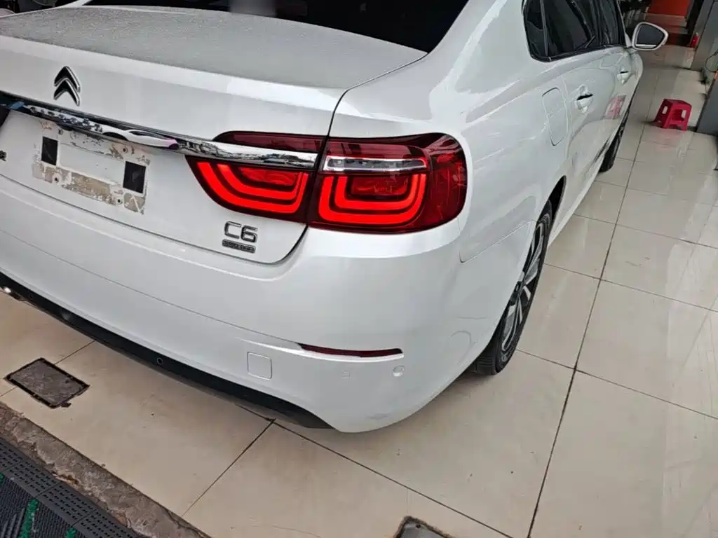 Citroen C6 — миниатюра 8