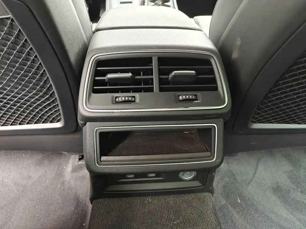 Audi A6L — миниатюра 13