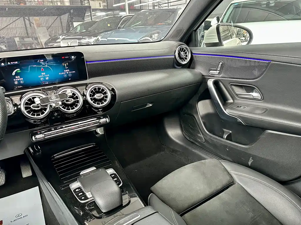 Mercedes-Benz A-Class — миниатюра 14