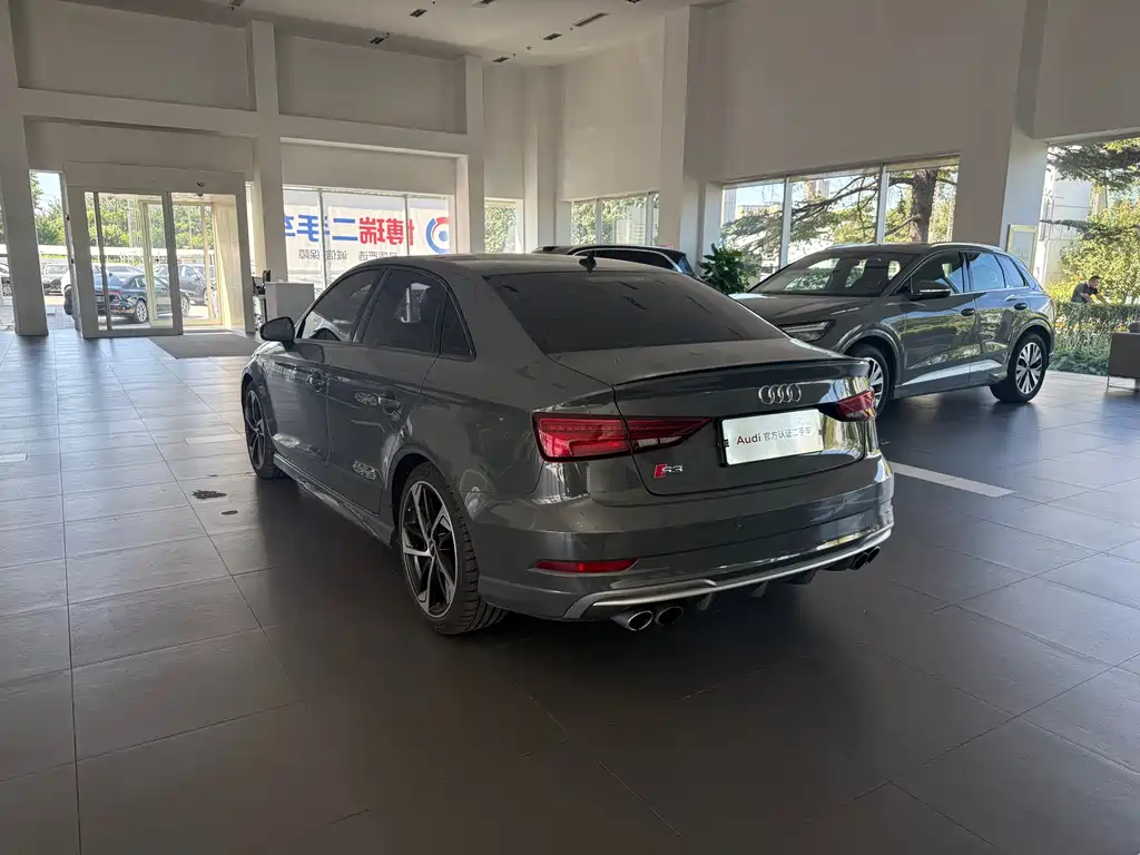 Audi S3 — миниатюра 4