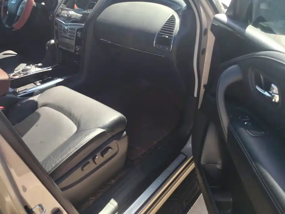 Infiniti QX80 — миниатюра 8