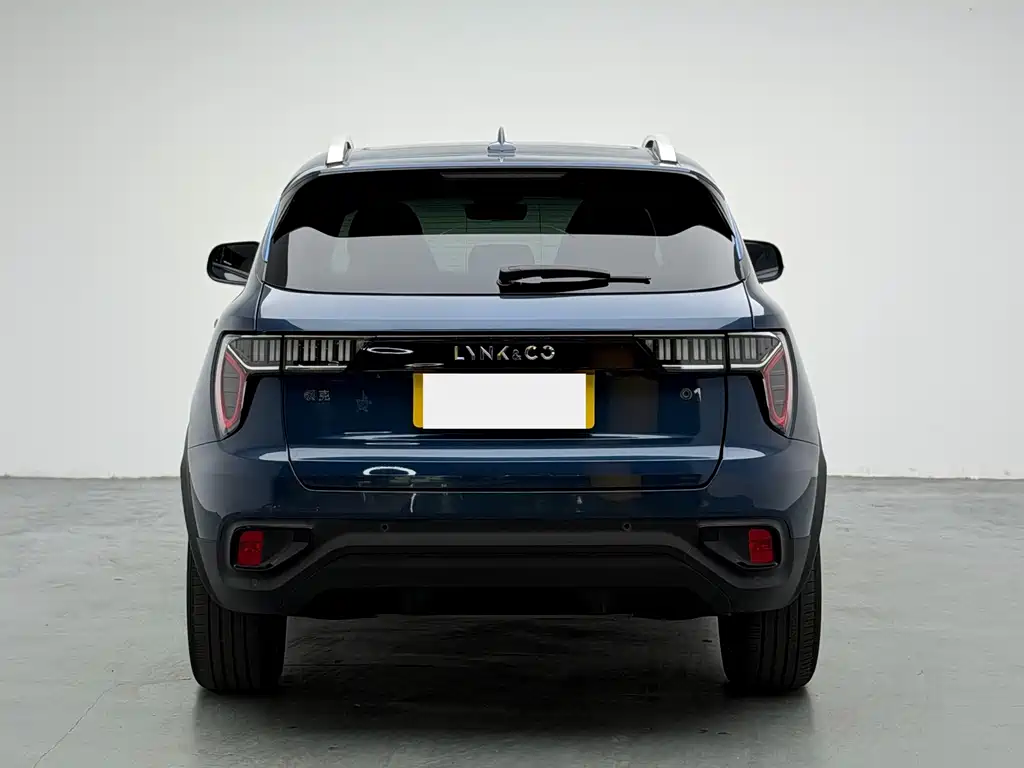 Lynk & Co 01 — миниатюра 5