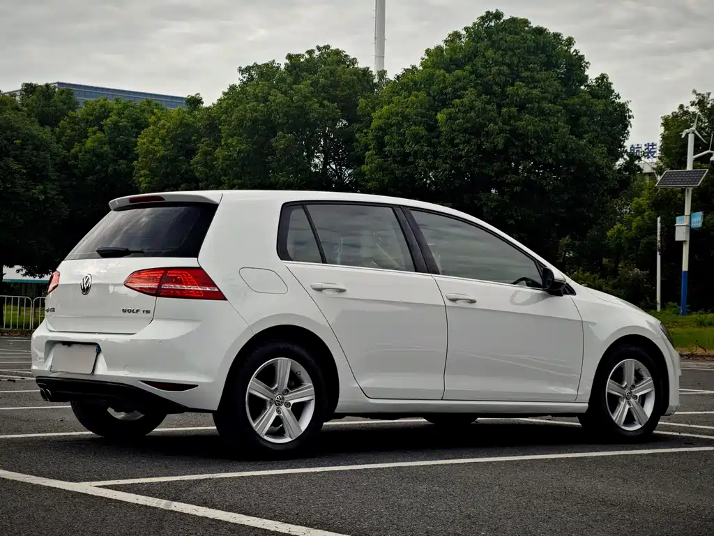Volkswagen Golf — миниатюра 5