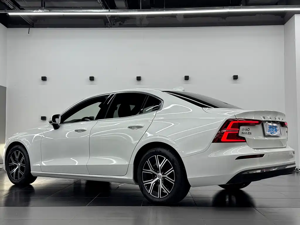 Volvo S60 — миниатюра 13