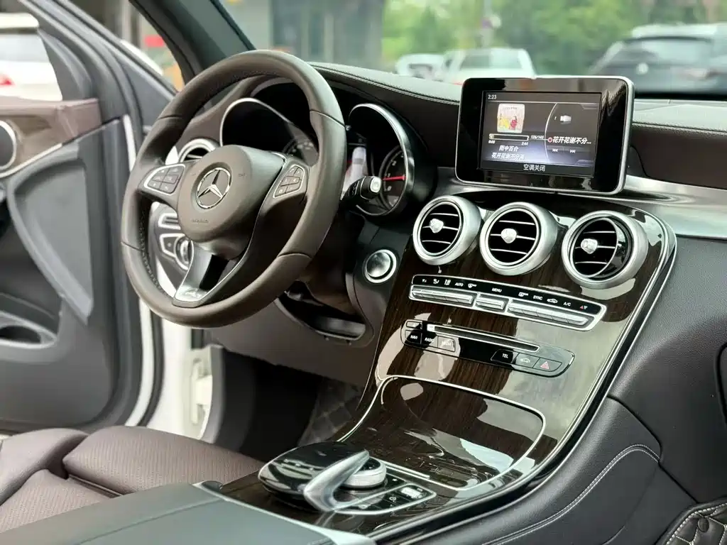 Mercedes-Benz GLC — миниатюра 6