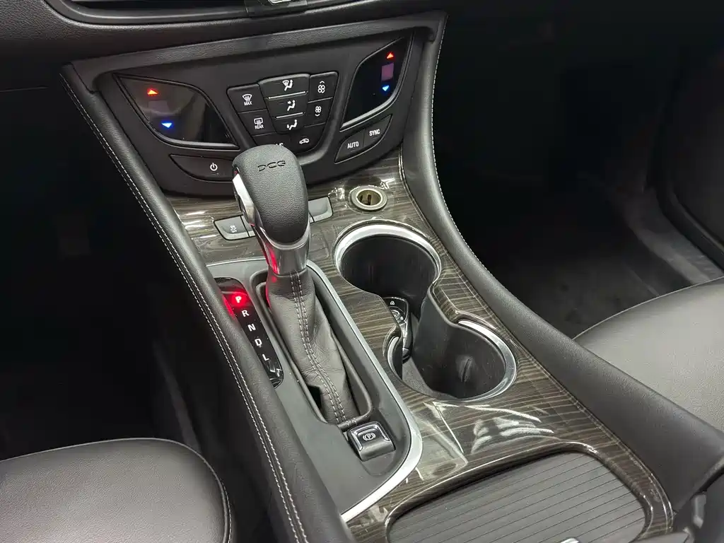 Buick Envision Plus — миниатюра 10