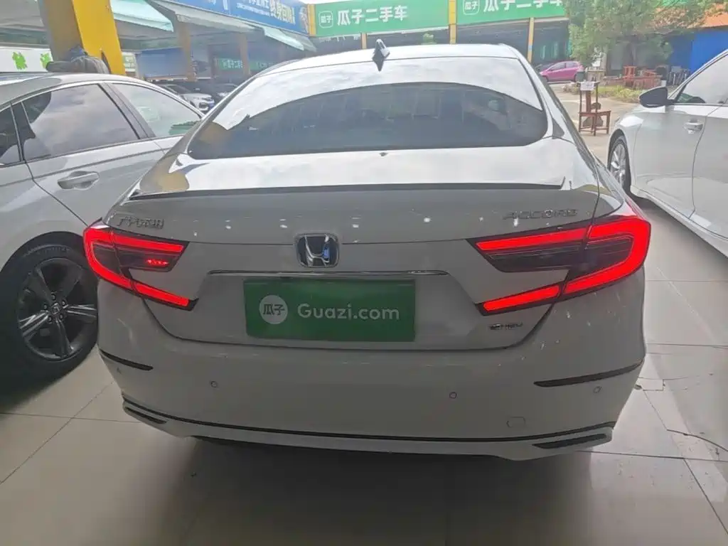 Honda Accord — миниатюра 6
