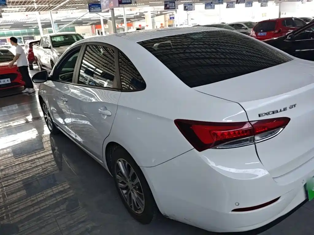 Buick Excelle — миниатюра 5