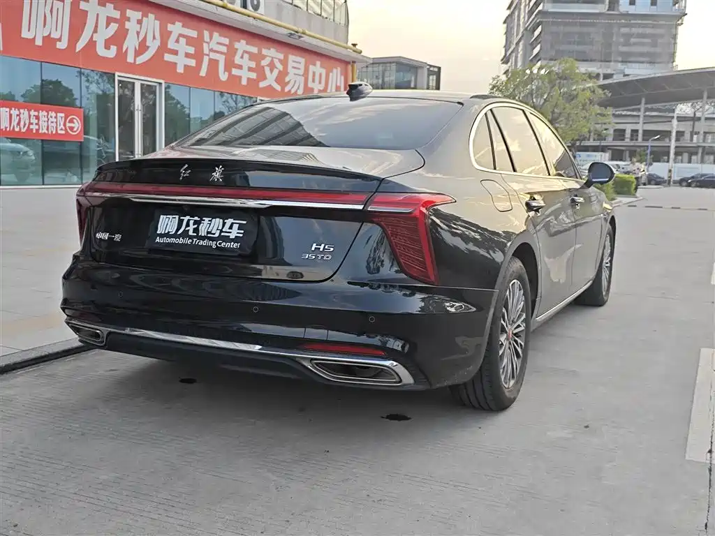 Hongqi Hongqi H5 — миниатюра 9