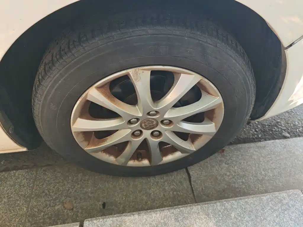 Buick Excelle — миниатюра 8