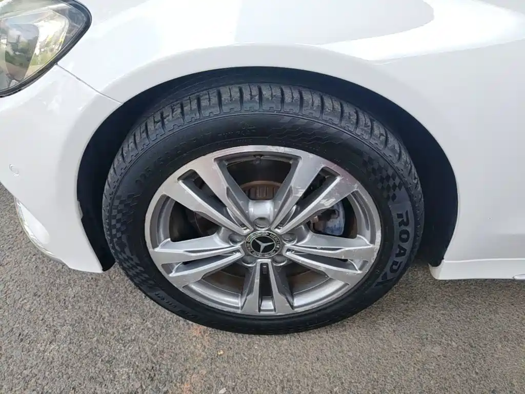 Mercedes-Benz C-Class — миниатюра 23