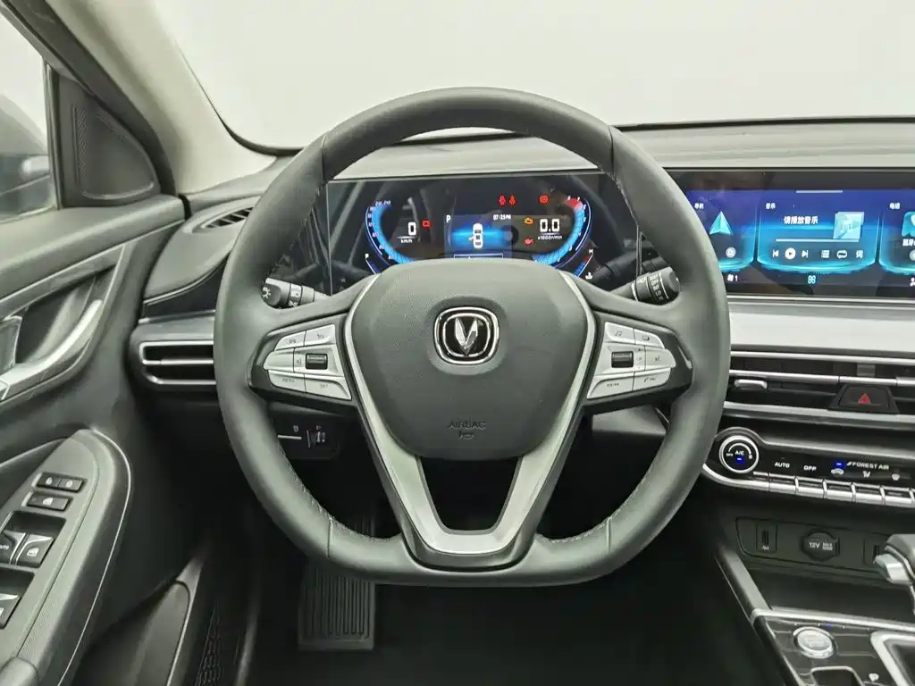 Changan Eado — миниатюра 11