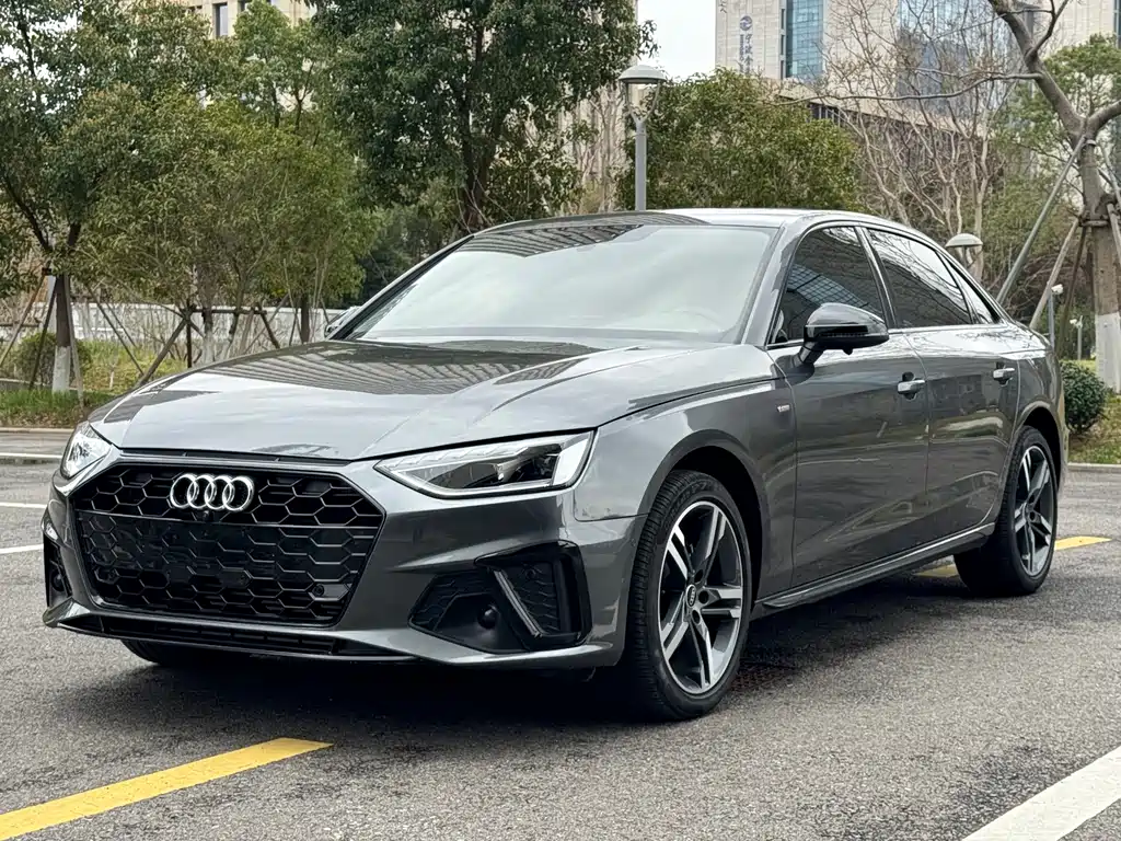 Audi A4L 2023